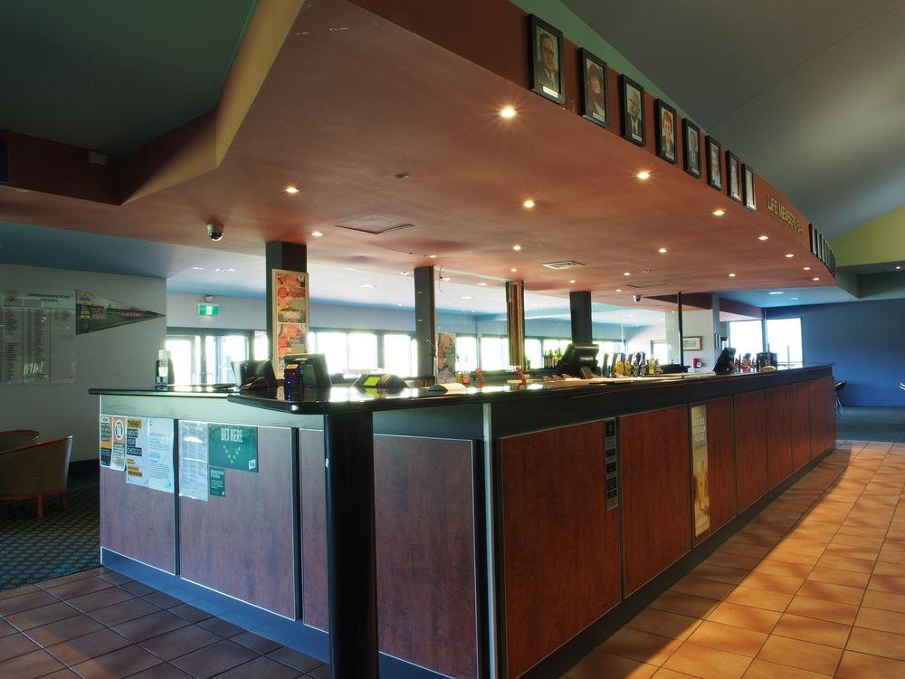 Golf Place Inn Wollongong Primbee Екстериор снимка