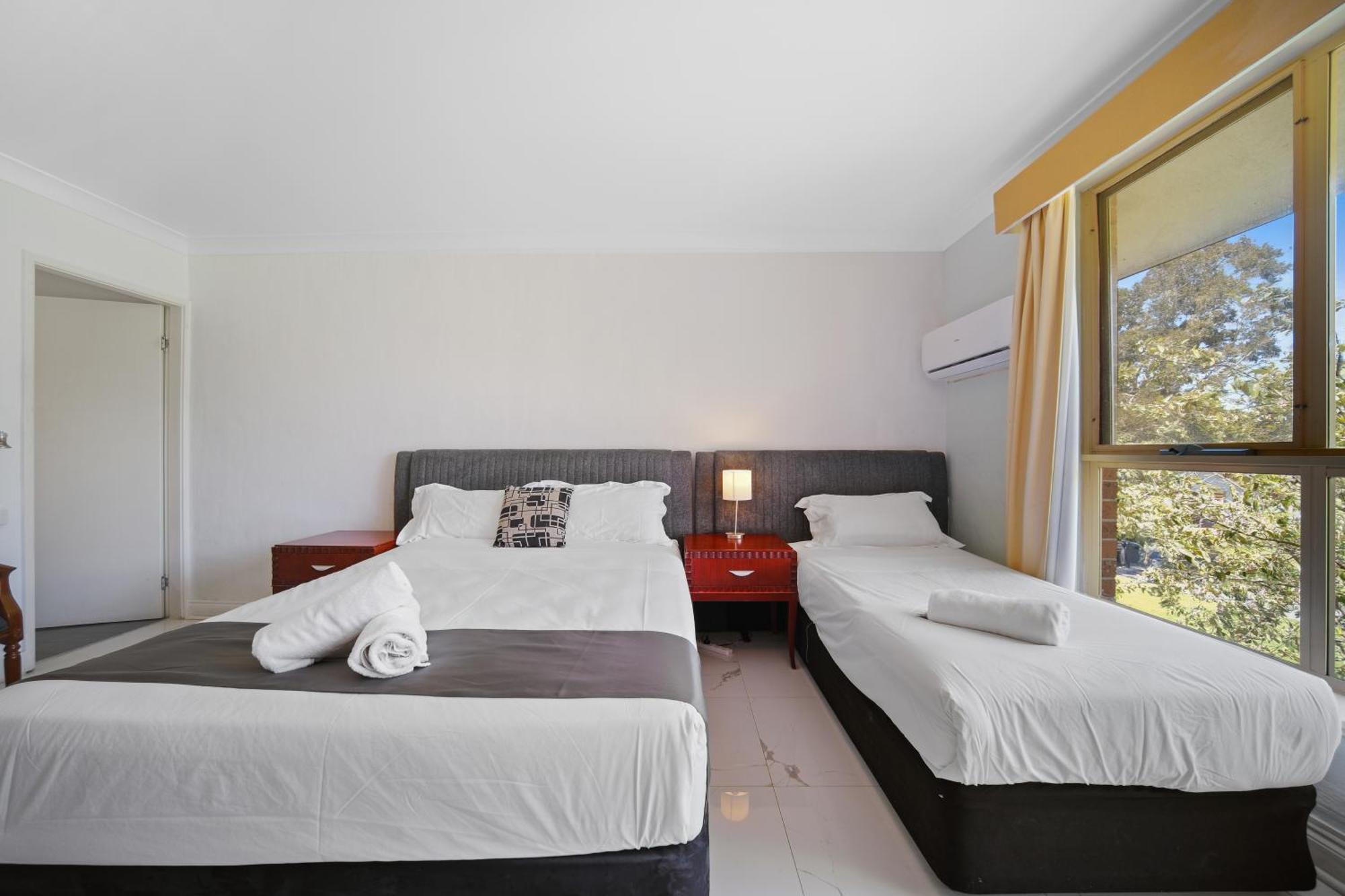 Golf Place Inn Wollongong Primbee Екстериор снимка