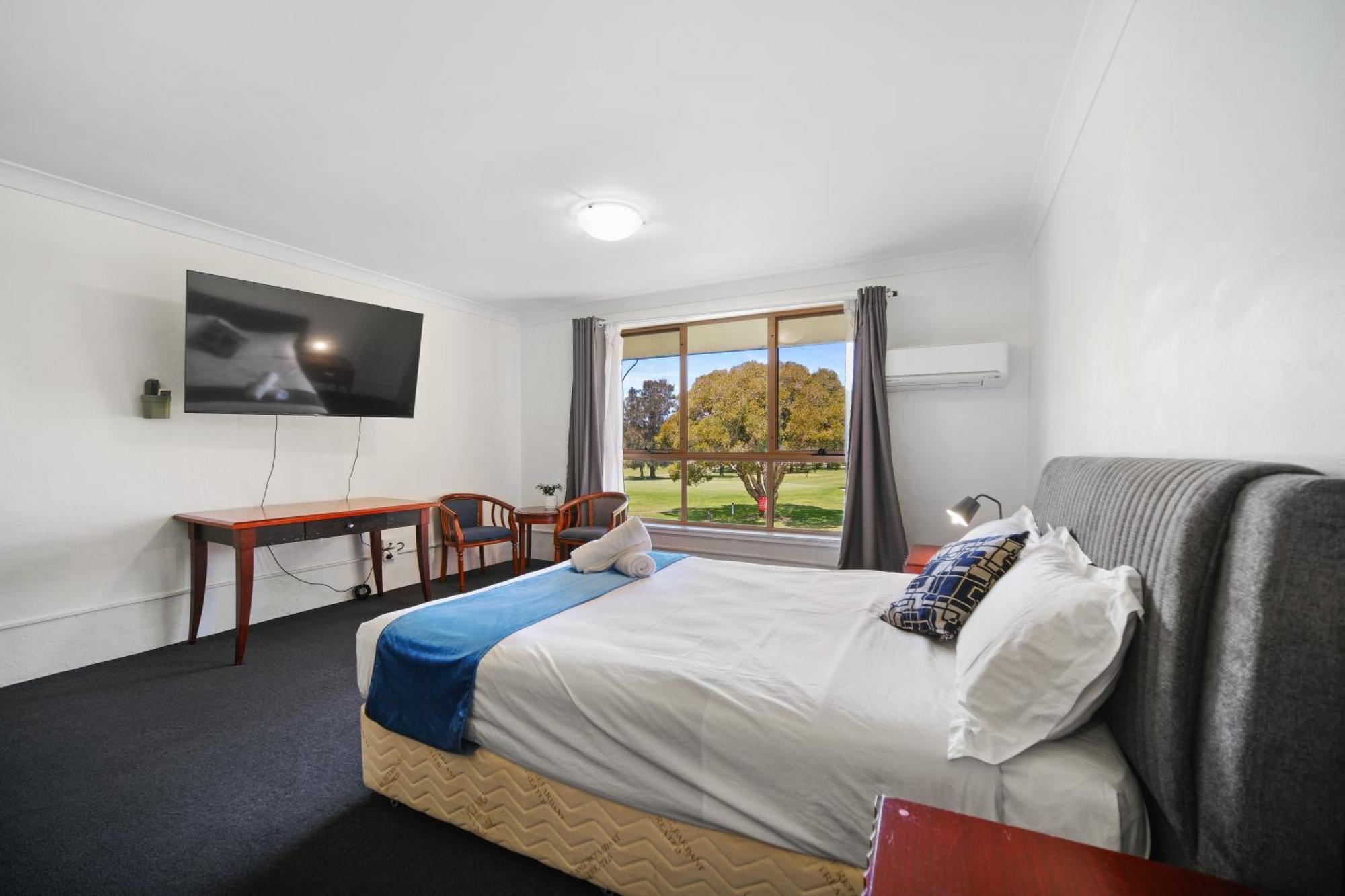 Golf Place Inn Wollongong Primbee Екстериор снимка
