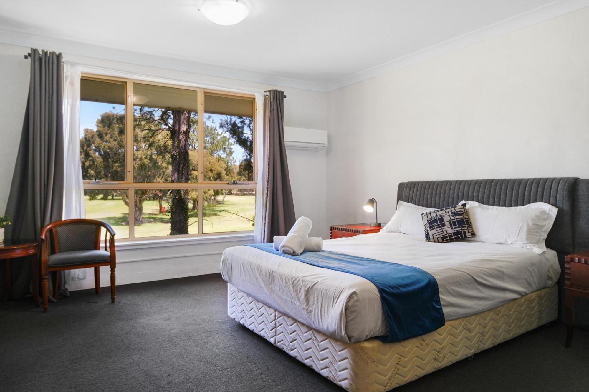 Golf Place Inn Wollongong Primbee Екстериор снимка