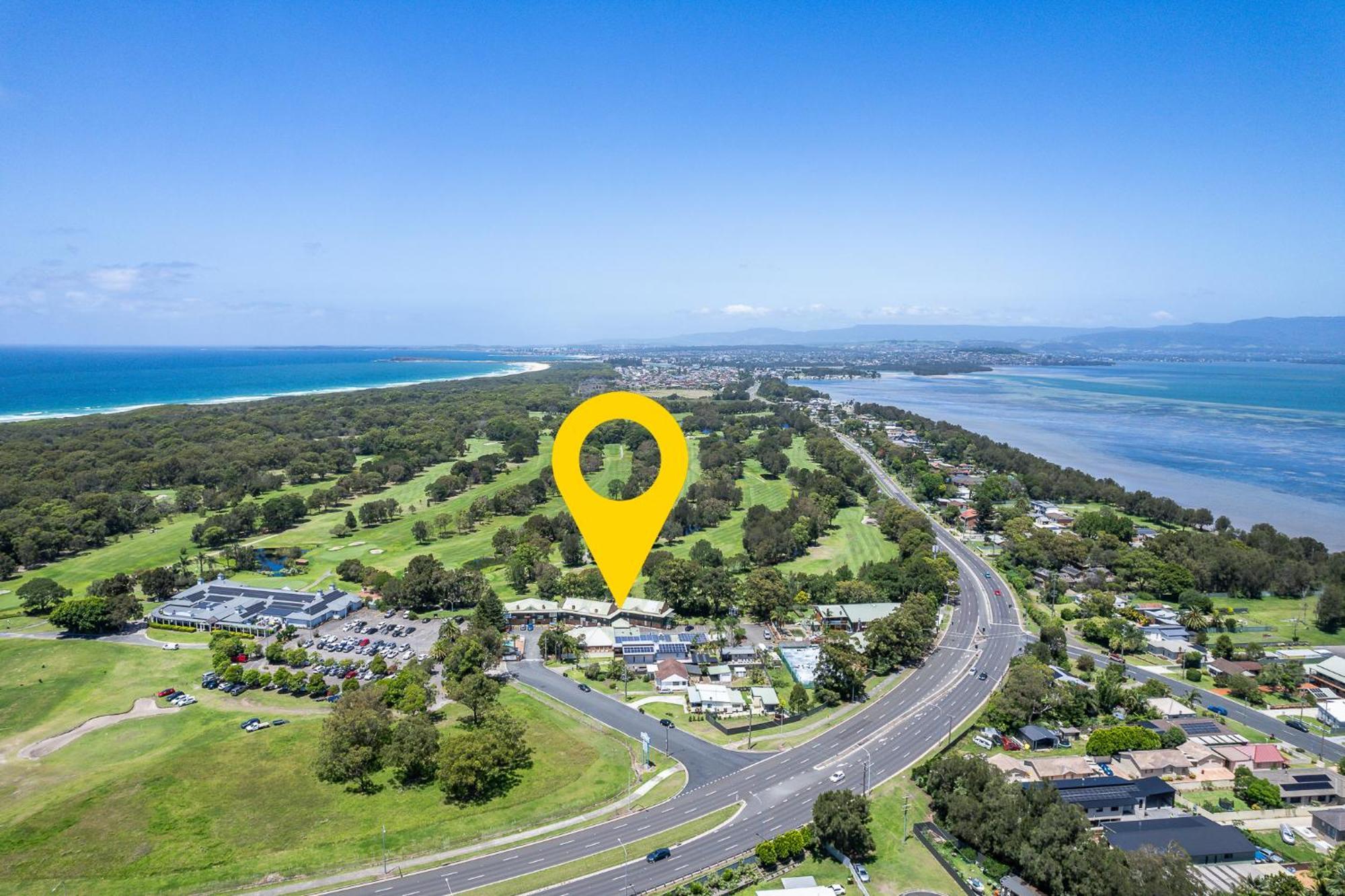 Golf Place Inn Wollongong Primbee Екстериор снимка