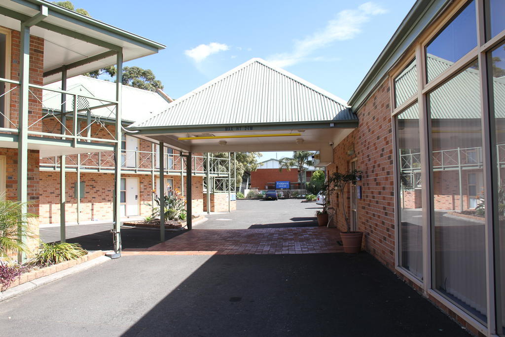 Golf Place Inn Wollongong Primbee Екстериор снимка
